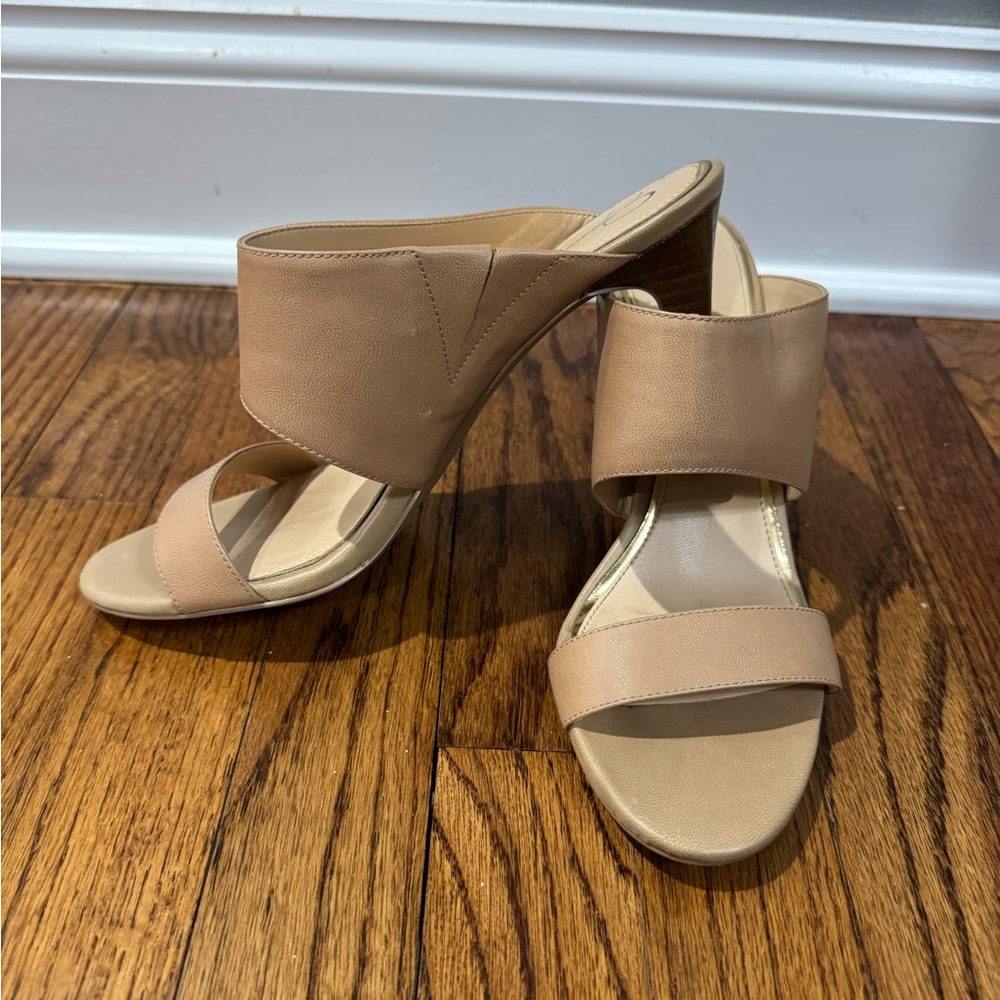 Jessica Simpson tan nude heel sandals